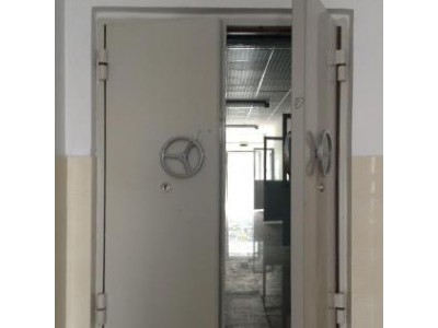 厂家直供各类防火门 钢质木纹防火门 不锈钢防火门图3