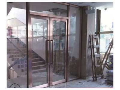 深圳不锈钢玻璃防火门停车场酒店写字楼商场定制生产安装防火门图3